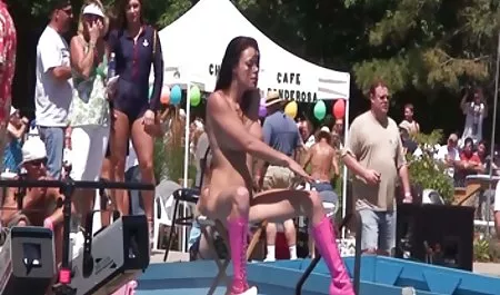 Ayaklarım güzel küçük bir köpek gibi ibadet amatör olgun seks