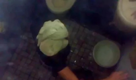Koca tavşan Lizzie Tucker büyük horoz tarafından olgun teyze sex çivilenmiş alır