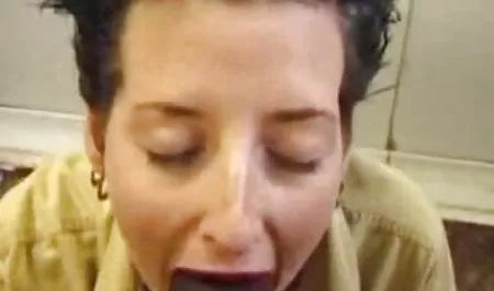 Göt bebek kırlangıçlar delinmiş olgun erotik videolar