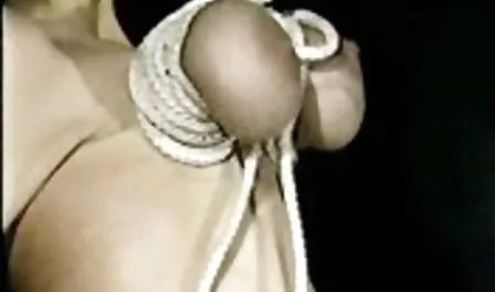 Kızı mature sekss alır Külotlu çorap Becerdin
