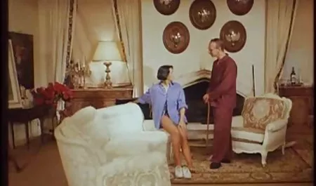 Kalın ve sulu olgun vk sex dolgun Nikki Wilder handjob