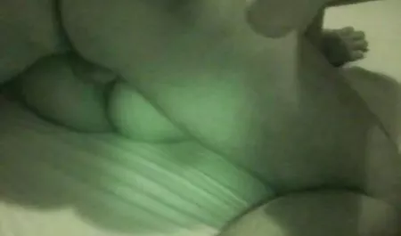 Güzel sex indir olgun bir kız belirtir seks ૦ bir pikap konumu