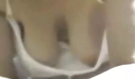 - mature sekss Brace bir inek ile Latin Sikikleri karşı karşıya