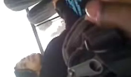 Lezbiyen genç üvey annesi baştan mature seks pornosu çıkarıyor