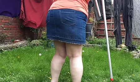 - Sıcak MİLF Fucks mature sikişme fitness istemcisidir
