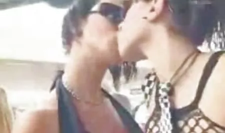 Çarpıcı olgun Jelena mature seks video izle Jensen ve Mindi vizon lezbiyenler